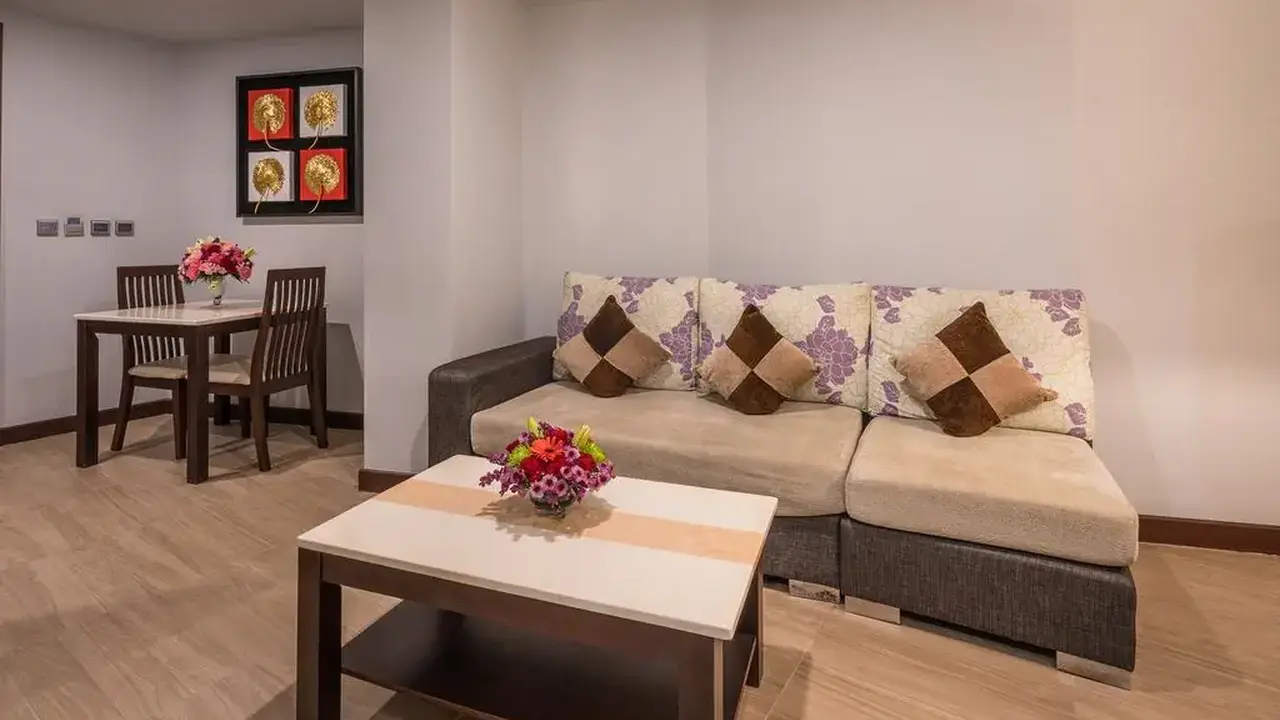 AIYARA GRAND HOTEL