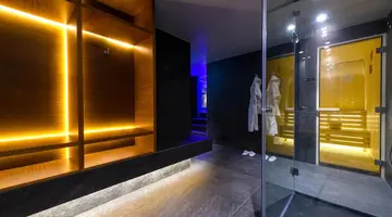 Ajax Hotel