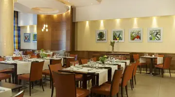 Ajax Hotel