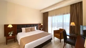 Ajax Hotel