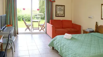 Akamanthea Holiday Village