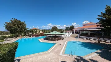 Akamanthea Holiday Village