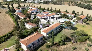 Akamanthea Holiday Village