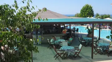Akamanthea Holiday Village