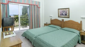 Akamanthea Holiday Village