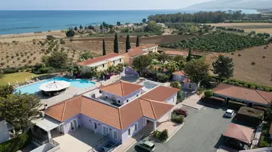 Akamanthea Holiday Village