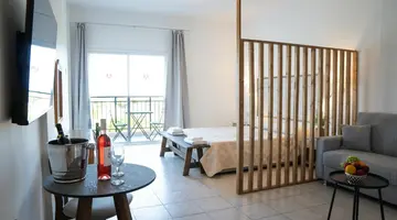 Akamanthea Holiday Village