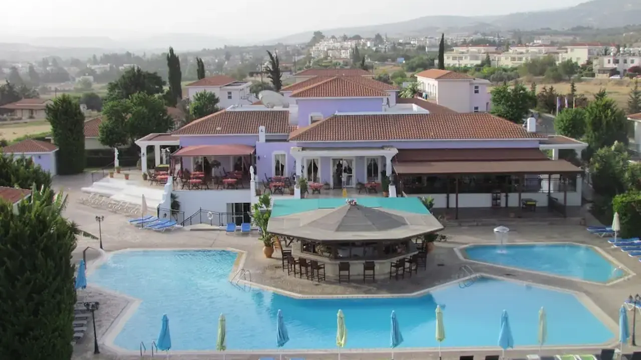 Akamanthea Holiday Village