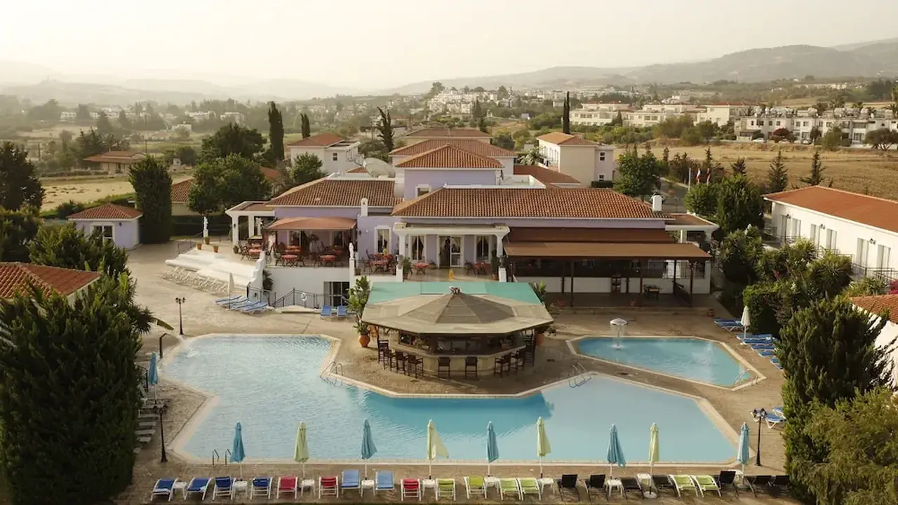 Akamanthea Holiday Village