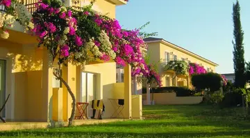 Akamanthea Holiday Village