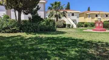 Akamanthea Holiday Village