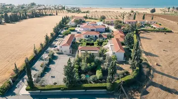 Akamanthea Holiday Village