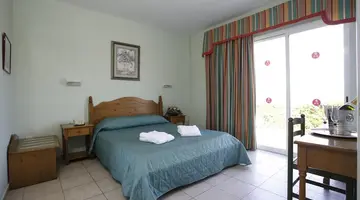 Akamanthea Holiday Village
