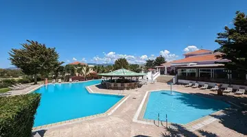 Akamanthea Holiday Village