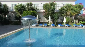 Akamanthea Holiday Village