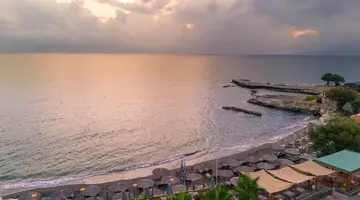 Akasha Beach Hotel and Spa
