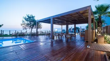 Akasha Beach Hotel & Spa
