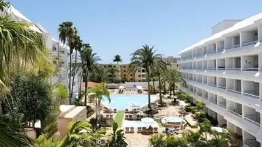 AKEAH Broncemar Hotel