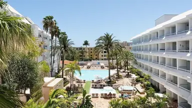 AKEAH Broncemar Hotel
