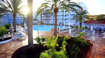 AKEAH Broncemar Hotel