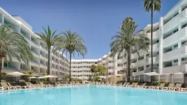 AKEAH Broncemar Hotel