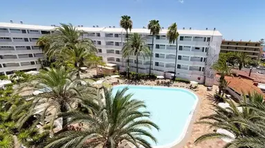 AKEAH Broncemar Hotel