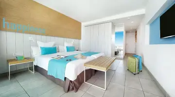 AKEAH Broncemar Hotel