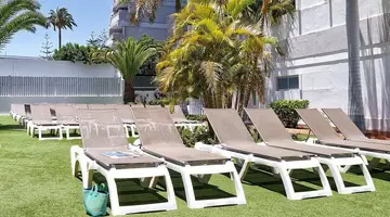 AKEAH Broncemar Hotel