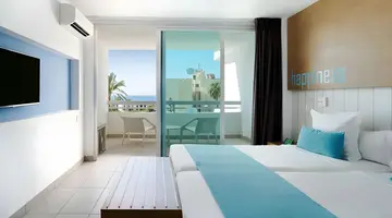 AKEAH Broncemar Hotel