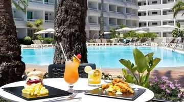 AKEAH Broncemar Hotel