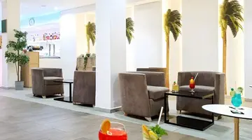 AKEAH Broncemar Hotel