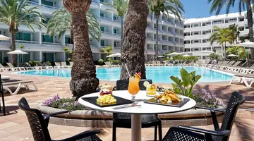 AKEAH Broncemar Hotel