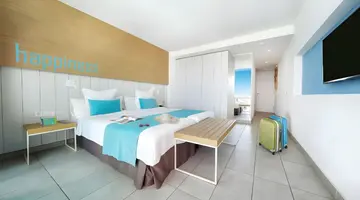 AKEAH Broncemar Hotel