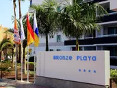 AKEAH Broncemar Hotel