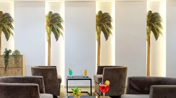 AKEAH Broncemar Hotel