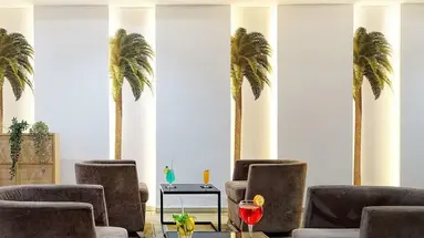 AKEAH Broncemar Hotel