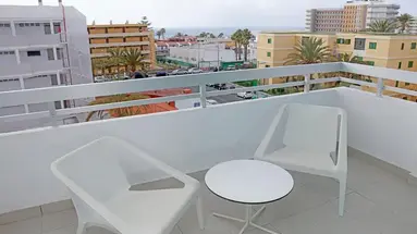 AKEAH Broncemar Hotel