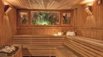 AKKA CLAROS HOTEL