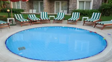 AKKA CLAROS HOTEL