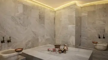 Akka Hotels Lush