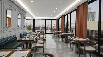 Akka Hotels Lush