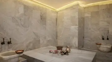 Akka Hotels Lush