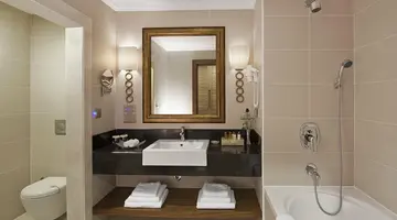 Akka Residence