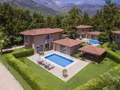 Akka Residence