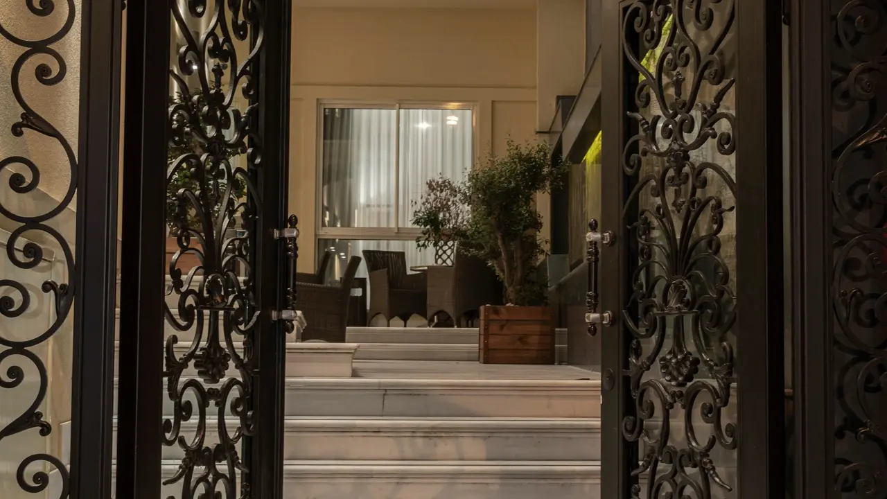 AKKA SUITES