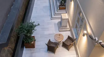 AKKA SUITES