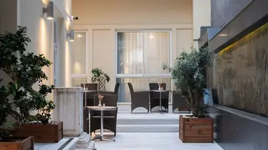 AKKA SUITES