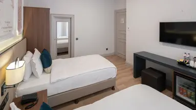 AKKA SUITES