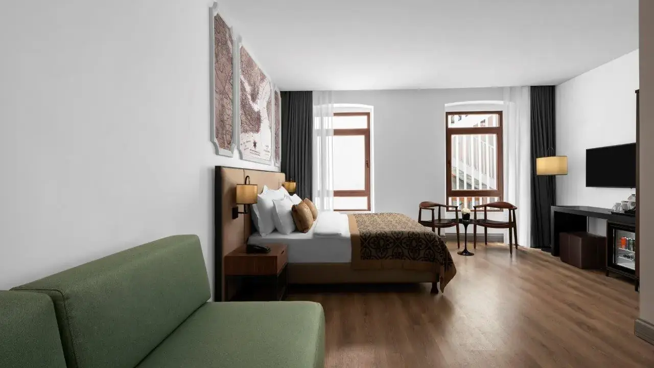 AKKA SUITES