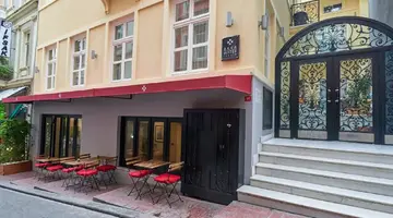 AKKA SUITES